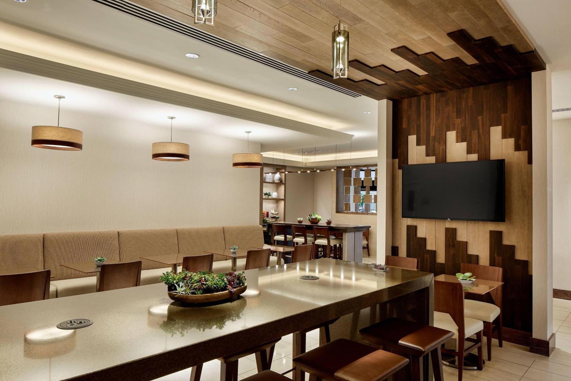 Marriott Cincinnati Northeast Мейсон Экстерьер фото