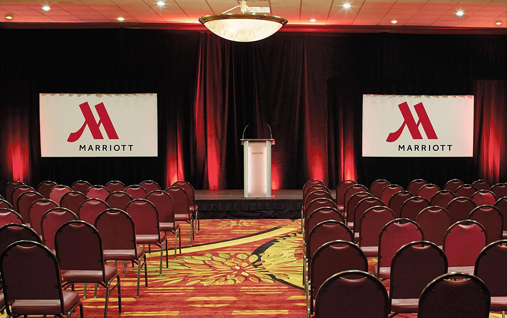 Marriott Cincinnati Northeast Мейсон Экстерьер фото